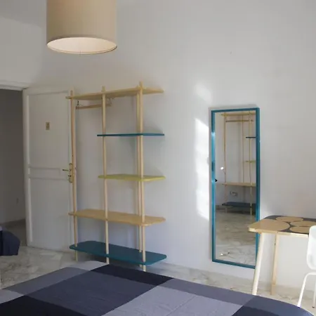Apple Guest house *