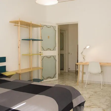 Apple ゲストハウス バーリ